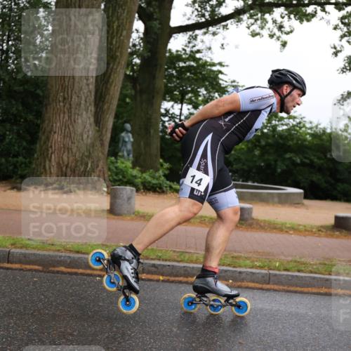 30.06.2024 - hella hamburg halbmarathon H.Heesch http://msf.ph/oto/6438179 30.06.2024 09:11:46 Zwischen KM18-KM19 14 meine-sportfotos.de