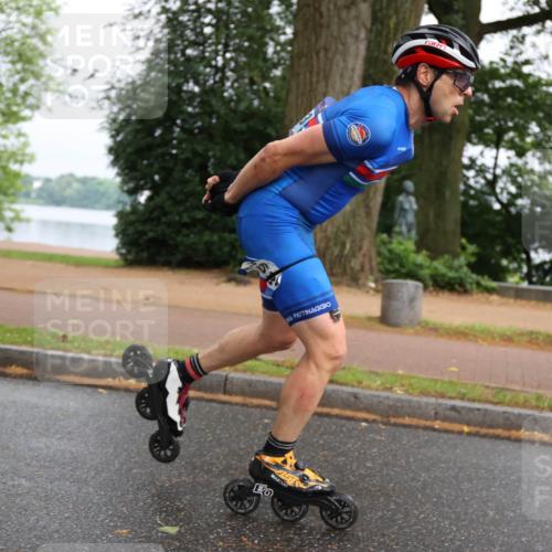 30.06.2024 - hella hamburg halbmarathon H.Heesch http://msf.ph/oto/6438370 30.06.2024 09:11:58 Zwischen KM18-KM19 5 meine-sportfotos.de