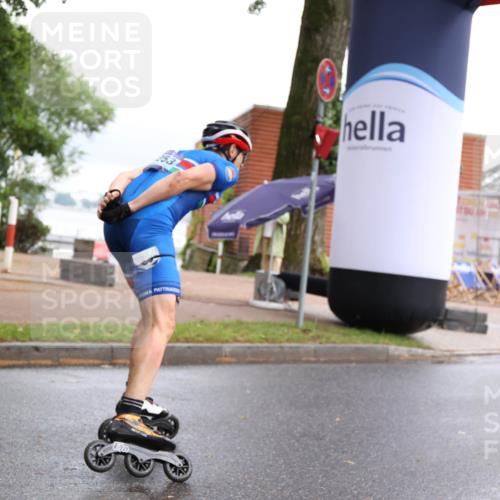 30.06.2024 - hella hamburg halbmarathon H.Heesch http://msf.ph/oto/6438492 30.06.2024 09:11:59 Zwischen KM18-KM19  meine-sportfotos.de