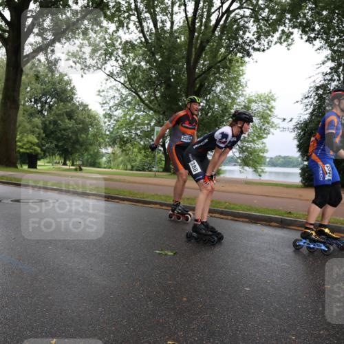 30.06.2024 - hella hamburg halbmarathon H.Heesch http://msf.ph/oto/6439288 30.06.2024 09:12:26 Zwischen KM18-KM19 20286, 3, 388, 20011 meine-sportfotos.de