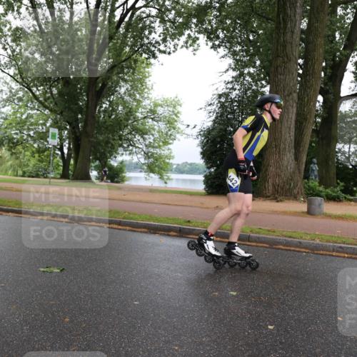 30.06.2024 - hella hamburg halbmarathon H.Heesch http://msf.ph/oto/6439311 30.06.2024 09:12:27 Zwischen KM18-KM19 442 meine-sportfotos.de