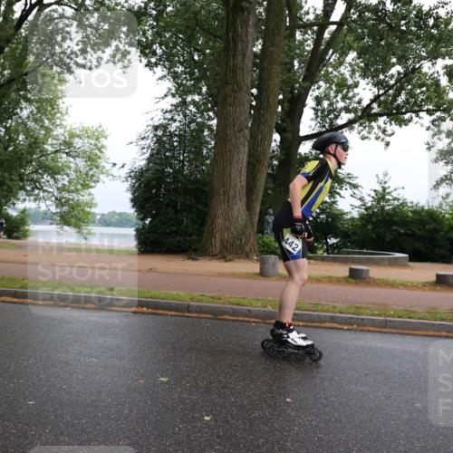 30.06.2024 - hella hamburg halbmarathon H.Heesch http://msf.ph/oto/6439345 30.06.2024 09:12:28 Zwischen KM18-KM19 442 meine-sportfotos.de