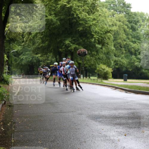 30.06.2024 - hella hamburg halbmarathon H.Heesch http://msf.ph/oto/6439442 30.06.2024 09:13:17 Zwischen KM18-KM19  meine-sportfotos.de