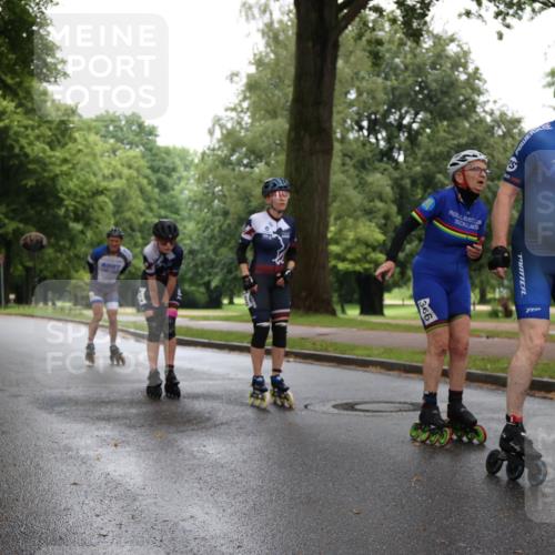 30.06.2024 - hella hamburg halbmarathon H.Heesch http://msf.ph/oto/6440201 30.06.2024 09:13:21 Zwischen KM18-KM19 366 meine-sportfotos.de