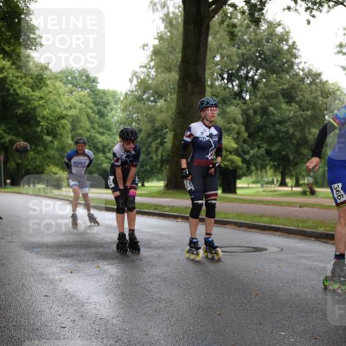 30.06.2024 - hella hamburg halbmarathon H.Heesch http://msf.ph/oto/6440237 30.06.2024 09:13:21 Zwischen KM18-KM19 366 meine-sportfotos.de