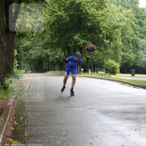 30.06.2024 - hella hamburg halbmarathon H.Heesch http://msf.ph/oto/6440756 30.06.2024 09:14:30 Zwischen KM18-KM19  meine-sportfotos.de