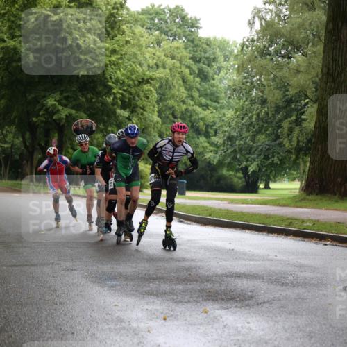 30.06.2024 - hella hamburg halbmarathon H.Heesch http://msf.ph/oto/6441233 30.06.2024 09:15:03 Zwischen KM18-KM19 4 meine-sportfotos.de