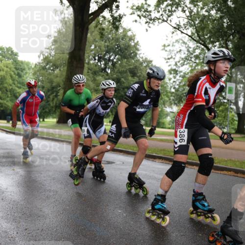 30.06.2024 - hella hamburg halbmarathon H.Heesch http://msf.ph/oto/6441401 30.06.2024 09:15:05 Zwischen KM18-KM19 2003, 386, 233 meine-sportfotos.de