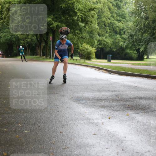 30.06.2024 - hella hamburg halbmarathon H.Heesch http://msf.ph/oto/6441529 30.06.2024 09:15:47 Zwischen KM18-KM19  meine-sportfotos.de