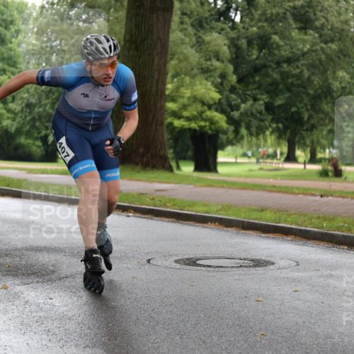 30.06.2024 - hella hamburg halbmarathon H.Heesch http://msf.ph/oto/6441644 30.06.2024 09:15:48 Zwischen KM18-KM19 407 meine-sportfotos.de