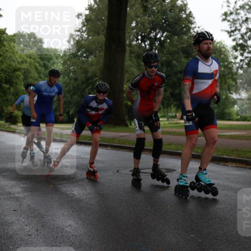 30.06.2024 - hella hamburg halbmarathon H.Heesch http://msf.ph/oto/6442178 30.06.2024 09:16:04 Zwischen KM18-KM19 389 meine-sportfotos.de