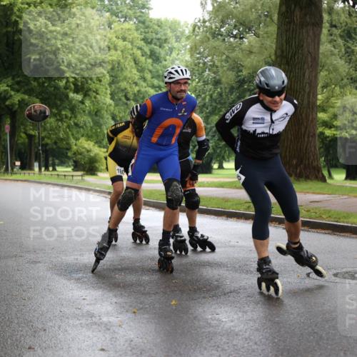 30.06.2024 - hella hamburg halbmarathon H.Heesch http://msf.ph/oto/6442372 30.06.2024 09:16:14 Zwischen KM18-KM19 3 meine-sportfotos.de