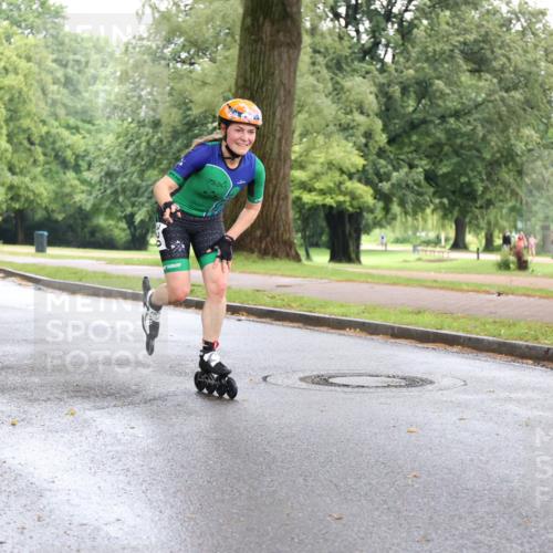 30.06.2024 - hella hamburg halbmarathon H.Heesch http://msf.ph/oto/6442673 30.06.2024 09:17:26 Zwischen KM18-KM19  meine-sportfotos.de
