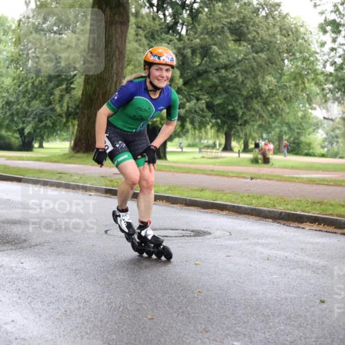 30.06.2024 - hella hamburg halbmarathon H.Heesch http://msf.ph/oto/6442692 30.06.2024 09:17:26 Zwischen KM18-KM19  meine-sportfotos.de