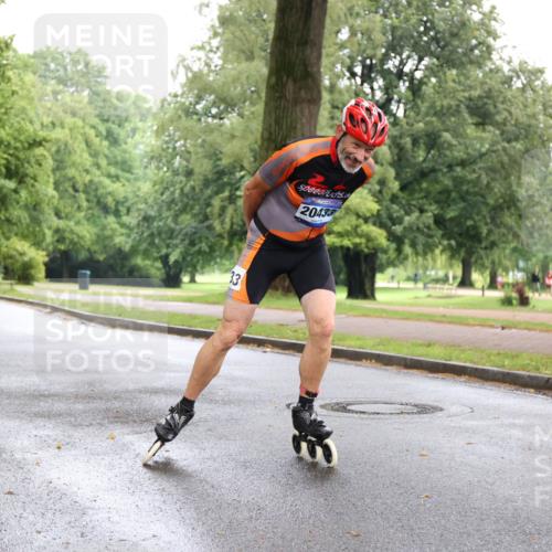 30.06.2024 - hella hamburg halbmarathon H.Heesch http://msf.ph/oto/6442788 30.06.2024 09:17:30 Zwischen KM18-KM19 33, 20433 meine-sportfotos.de