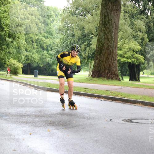 30.06.2024 - hella hamburg halbmarathon H.Heesch http://msf.ph/oto/6442819 30.06.2024 09:17:37 Zwischen KM18-KM19  meine-sportfotos.de