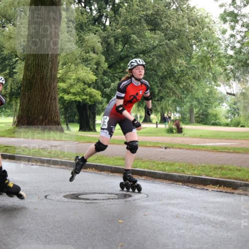 30.06.2024 - hella hamburg halbmarathon H.Heesch http://msf.ph/oto/6443384 30.06.2024 09:19:03 Zwischen KM18-KM19 20067, 67, 346 meine-sportfotos.de
