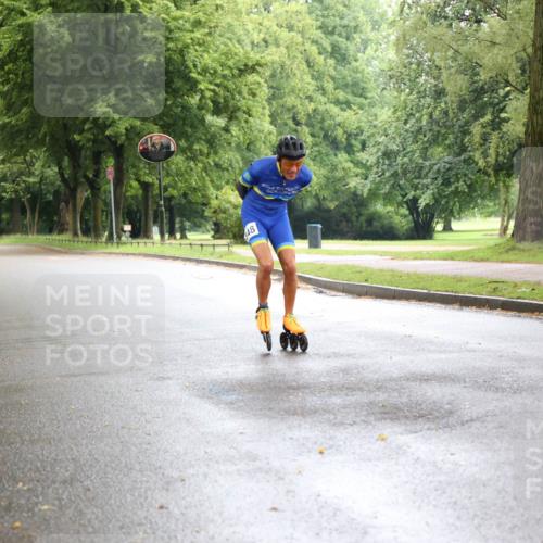30.06.2024 - hella hamburg halbmarathon H.Heesch http://msf.ph/oto/6443397 30.06.2024 09:19:12 Zwischen KM18-KM19 48 meine-sportfotos.de