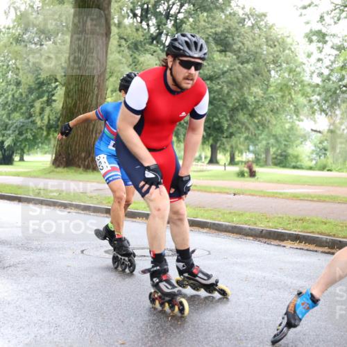 30.06.2024 - hella hamburg halbmarathon H.Heesch http://msf.ph/oto/6443632 30.06.2024 09:19:42 Zwischen KM18-KM19  meine-sportfotos.de
