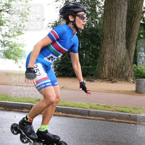 30.06.2024 - hella hamburg halbmarathon H.Heesch http://msf.ph/oto/6443656 30.06.2024 09:19:43 Zwischen KM18-KM19 252 meine-sportfotos.de