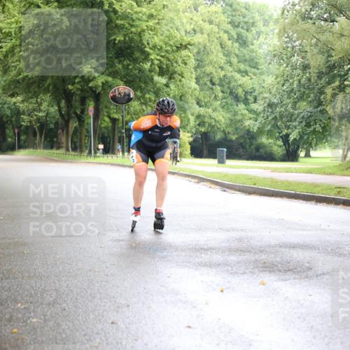 30.06.2024 - hella hamburg halbmarathon H.Heesch http://msf.ph/oto/6443688 30.06.2024 09:20:19 Zwischen KM18-KM19  meine-sportfotos.de