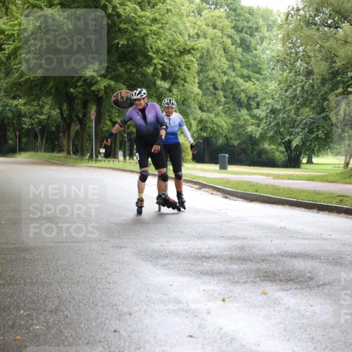 30.06.2024 - hella hamburg halbmarathon H.Heesch http://msf.ph/oto/6443756 30.06.2024 09:20:55 Zwischen KM18-KM19  meine-sportfotos.de