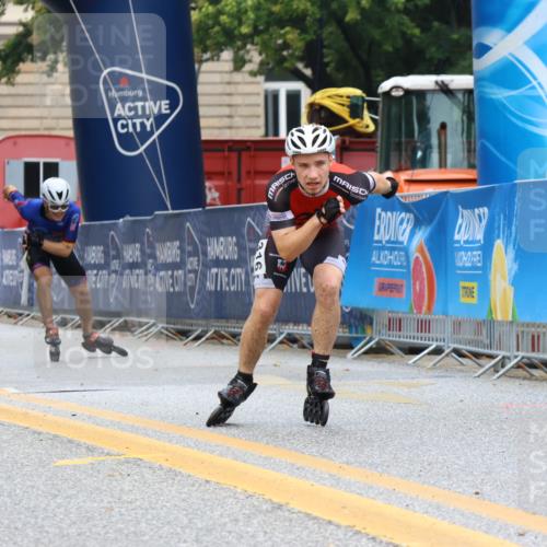 30.06.2024 - hella hamburg halbmarathon Strokosch-Dieckow http://msf.ph/oto/6506341 30.06.2024 09:12:00 Ziel 20026, 20092, 20316, 20026, 20092, 20316 meine-sportfotos.de