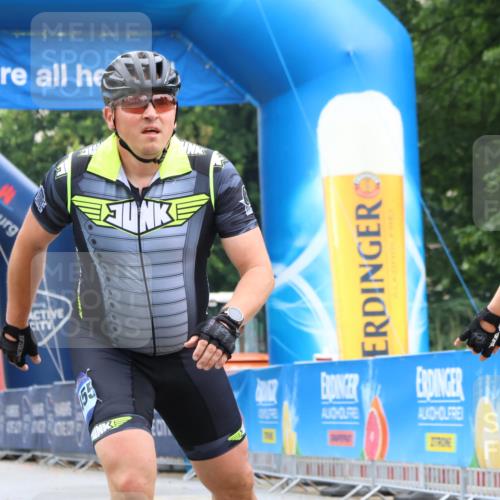 30.06.2024 - hella hamburg halbmarathon Strokosch-Dieckow http://msf.ph/oto/6509421 30.06.2024 09:13:31 Ziel 20071, 20455, 20071, 20455 meine-sportfotos.de