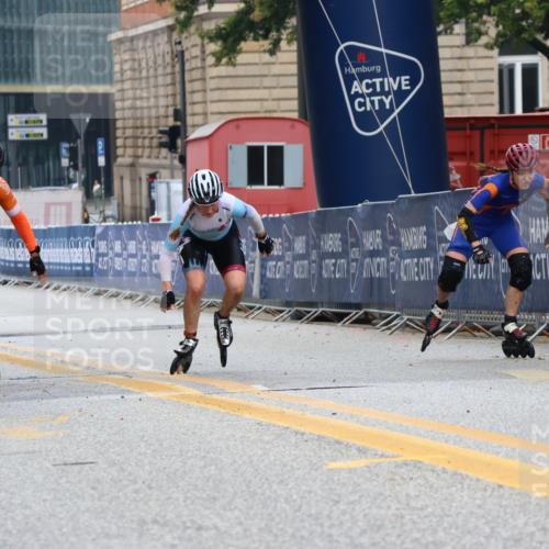30.06.2024 - hella hamburg halbmarathon Strokosch-Dieckow http://msf.ph/oto/6510409 30.06.2024 09:14:29 Ziel 20105, 20175, 20200, 20354, 20372, 20423, 20105, 20175, 20200, 20354, 20372, 20423 meine-sportfotos.de