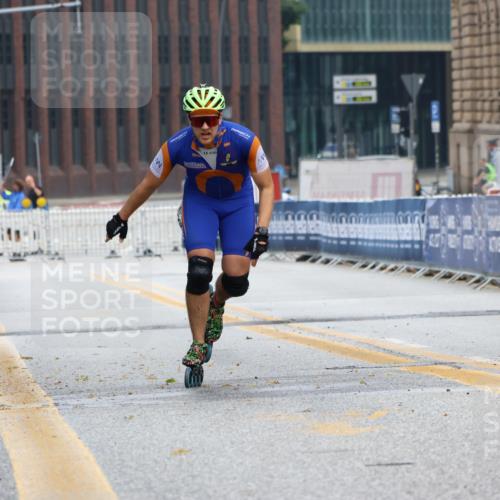 30.06.2024 - hella hamburg halbmarathon Strokosch-Dieckow http://msf.ph/oto/6510808 30.06.2024 09:15:25 Ziel 20289, 20450, 20289, 20450 meine-sportfotos.de