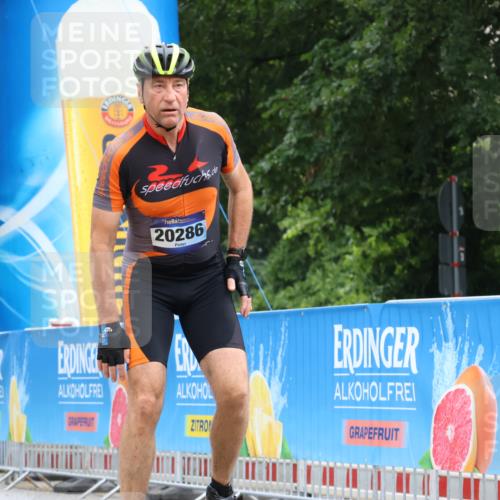 30.06.2024 - hella hamburg halbmarathon Strokosch-Dieckow http://msf.ph/oto/6514439 30.06.2024 09:18:08 Ziel 20011, 20286, 20388, 20442, 20011, 20286, 20388, 20442 meine-sportfotos.de