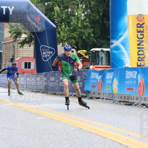 30.06.2024 - hella hamburg halbmarathon Strokosch-Dieckow http://msf.ph/oto/6516565 30.06.2024 09:21:04 Ziel 20030, 20089, 20233, 20297, 20386, 20391, 20030, 20089, 20233, 20297, 20386, 20391 meine-sportfotos.de