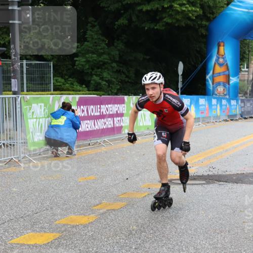 30.06.2024 - hella hamburg halbmarathon Strokosch-Dieckow http://msf.ph/oto/6562540 30.06.2024 09:12:03 Ziel 20026, 20092, 20316 meine-sportfotos.de