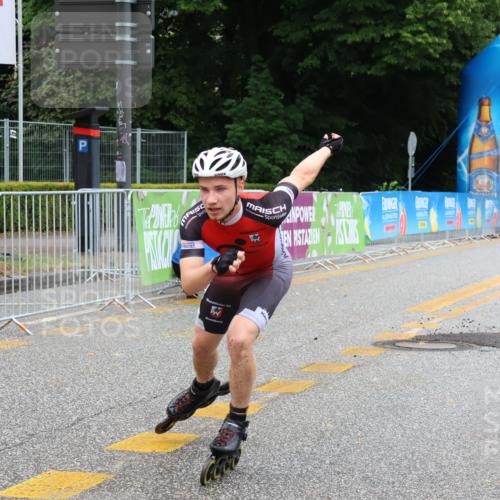 30.06.2024 - hella hamburg halbmarathon Strokosch-Dieckow http://msf.ph/oto/6562565 30.06.2024 09:12:03 Ziel 20026, 20092, 20316 meine-sportfotos.de