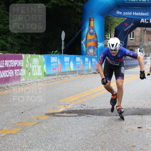 30.06.2024 - hella hamburg halbmarathon Strokosch-Dieckow http://msf.ph/oto/6562644 30.06.2024 09:12:05 Ziel 20026, 20092, 20316 meine-sportfotos.de