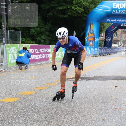 30.06.2024 - hella hamburg halbmarathon Strokosch-Dieckow http://msf.ph/oto/6562668 30.06.2024 09:12:05 Ziel 20026, 20092, 20316 meine-sportfotos.de