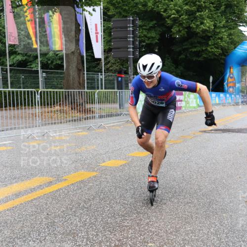 30.06.2024 - hella hamburg halbmarathon Strokosch-Dieckow http://msf.ph/oto/6562698 30.06.2024 09:12:06 Ziel 20026, 20092, 20316 meine-sportfotos.de