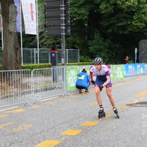 30.06.2024 - hella hamburg halbmarathon Strokosch-Dieckow http://msf.ph/oto/6562909 30.06.2024 09:12:27 Ziel 20304 meine-sportfotos.de