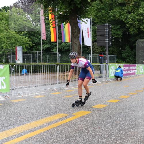 30.06.2024 - hella hamburg halbmarathon Strokosch-Dieckow http://msf.ph/oto/6562942 30.06.2024 09:12:27 Ziel 20304 meine-sportfotos.de