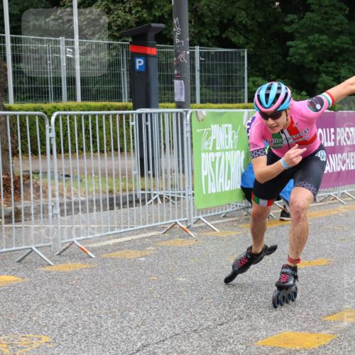 30.06.2024 - hella hamburg halbmarathon Strokosch-Dieckow http://msf.ph/oto/6563158 30.06.2024 09:13:00 Ziel 20109, 20223, 20318, 20319, 20355, 20356, 20375 meine-sportfotos.de