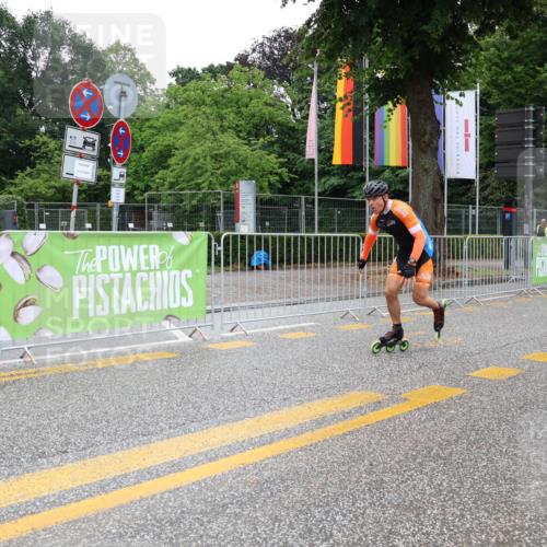 30.06.2024 - hella hamburg halbmarathon Strokosch-Dieckow http://msf.ph/oto/6564786 30.06.2024 09:14:35 Ziel 20105, 20175, 20200, 20354, 20372, 20423 meine-sportfotos.de