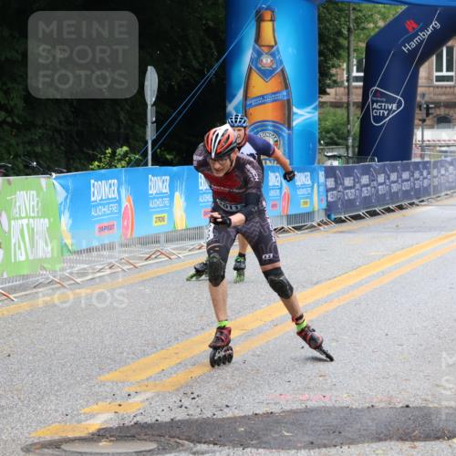 30.06.2024 - hella hamburg halbmarathon Strokosch-Dieckow http://msf.ph/oto/6566101 30.06.2024 09:15:50 Ziel 20078, 20101, 20112, 20161, 20164, 20267, 20305, 20351, 20370, 20378, 20380, 20383, 20394, 20409, 20431, 20456 meine-sportfotos.de