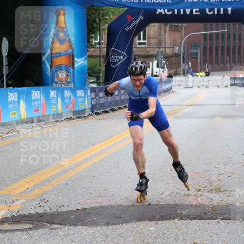 30.06.2024 - hella hamburg halbmarathon Strokosch-Dieckow http://msf.ph/oto/6566474 30.06.2024 09:16:03 Ziel 20169, 20378 meine-sportfotos.de
