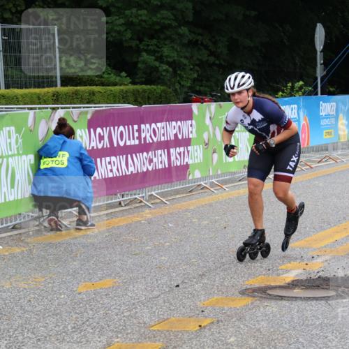 30.06.2024 - hella hamburg halbmarathon Strokosch-Dieckow http://msf.ph/oto/6566610 30.06.2024 09:16:32 Ziel 20432 meine-sportfotos.de