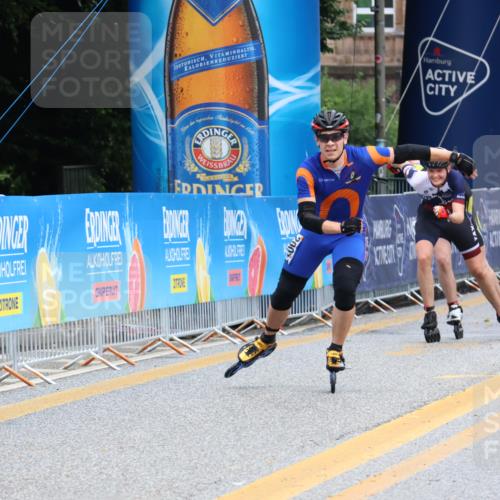 30.06.2024 - hella hamburg halbmarathon Strokosch-Dieckow http://msf.ph/oto/6567312 30.06.2024 09:18:02 Ziel 20011, 20286, 20388, 20442 meine-sportfotos.de