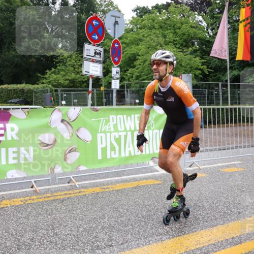 30.06.2024 - hella hamburg halbmarathon Strokosch-Dieckow http://msf.ph/oto/6569564 30.06.2024 09:19:51 Ziel 20420 meine-sportfotos.de