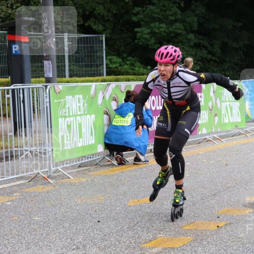 30.06.2024 - hella hamburg halbmarathon Strokosch-Dieckow http://msf.ph/oto/6569743 30.06.2024 09:20:52 Ziel 20089, 20297, 20386, 20408 meine-sportfotos.de