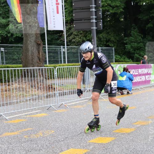 30.06.2024 - hella hamburg halbmarathon Strokosch-Dieckow http://msf.ph/oto/6570219 30.06.2024 09:21:03 Ziel 20030, 20089, 20233, 20297, 20386, 20391, 20408 meine-sportfotos.de