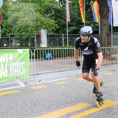 30.06.2024 - hella hamburg halbmarathon Strokosch-Dieckow http://msf.ph/oto/6570280 30.06.2024 09:21:03 Ziel 20030, 20089, 20233, 20297, 20386, 20391, 20408 meine-sportfotos.de