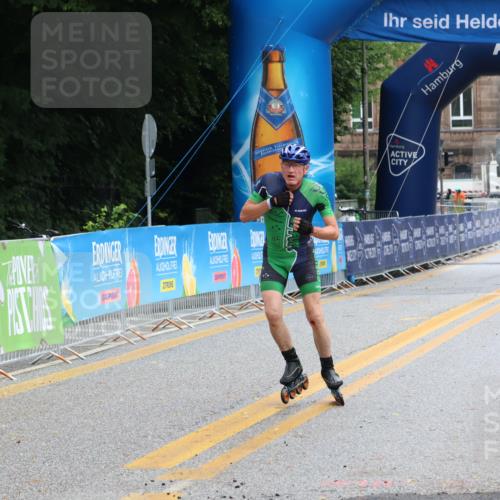 30.06.2024 - hella hamburg halbmarathon Strokosch-Dieckow http://msf.ph/oto/6570354 30.06.2024 09:21:06 Ziel 20030, 20089, 20233, 20297, 20386, 20391 meine-sportfotos.de